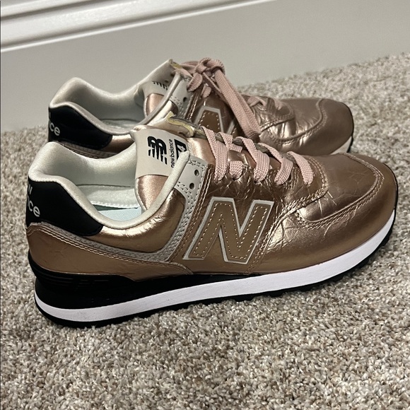 New Balance 575 size 7.5 Metallic pink BRAND NEW - Picture 1 of 5